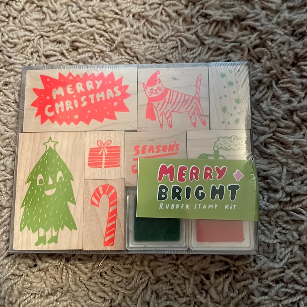 Merry & Bright Rubber Merry Christmas Stamp Kit 8 Stamps & 2 Ink Pads NE…
